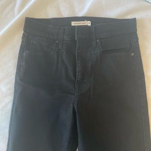 Levi Strauss & co 724 straight leg high rise black jeans